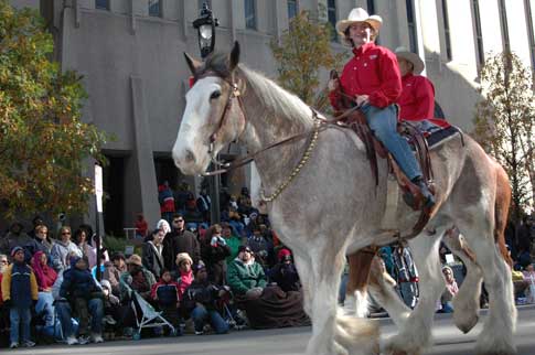 wral raleigh christmas parade a holiday delight capitol raleigh christmas parade route